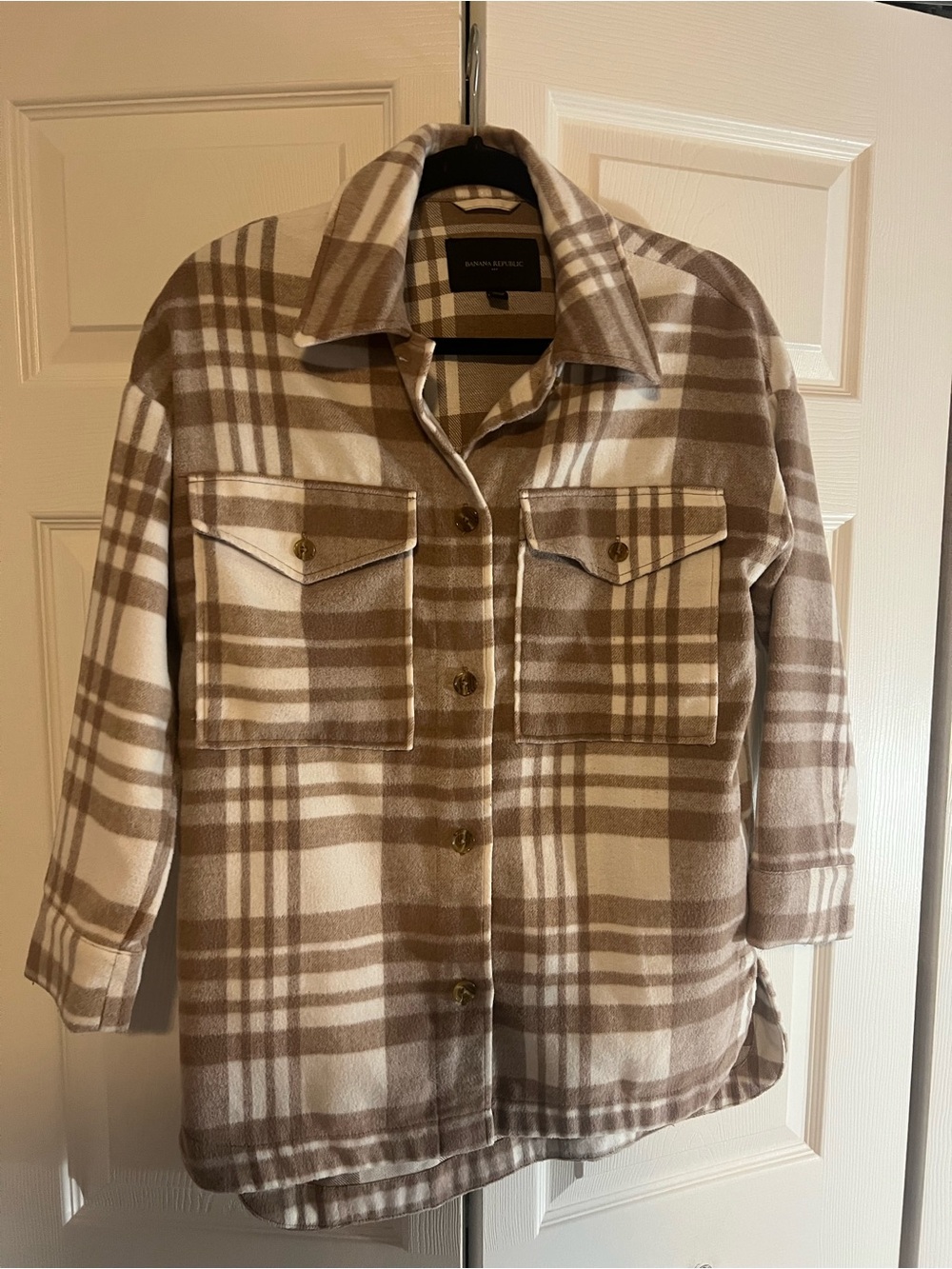 Banana Republic Beige and Cream Plaid Utility Shacket